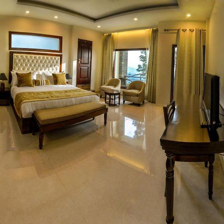 Imperial Heights Hotel Almora Luaran gambar